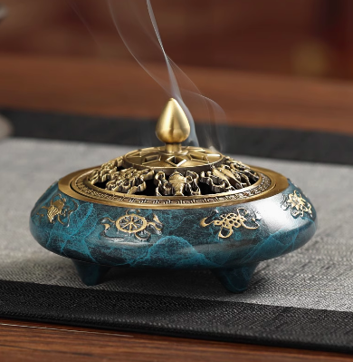 香炉 浮彫り招財進宝挿す香炉 香道具 仏堂香炉 銅製品 工芸品 置物 香炉 浮彫り招財進宝挿す香炉 香道具 仏堂香炉 銅製品 工芸品